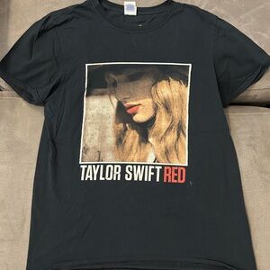Taylor Swift Red Tour TShirt!